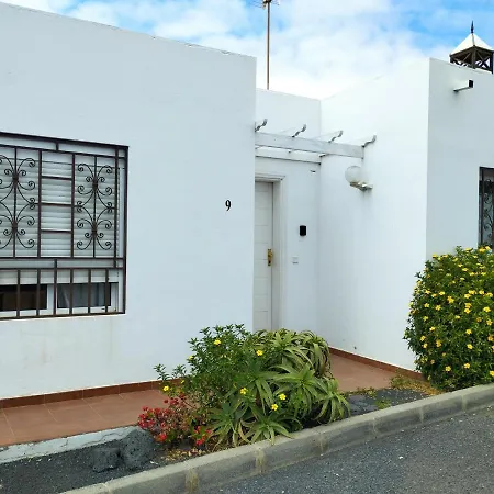 Casa Frontera -private Pool- Сasa de vacaciones Costa Teguise